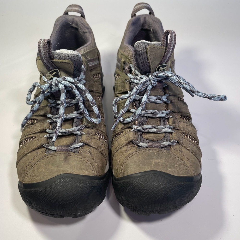 WOMEN’S KEEN HIKING BOOTS.(Sz Eu 37.5). Women’s US 7.  Gently used/ Like new.